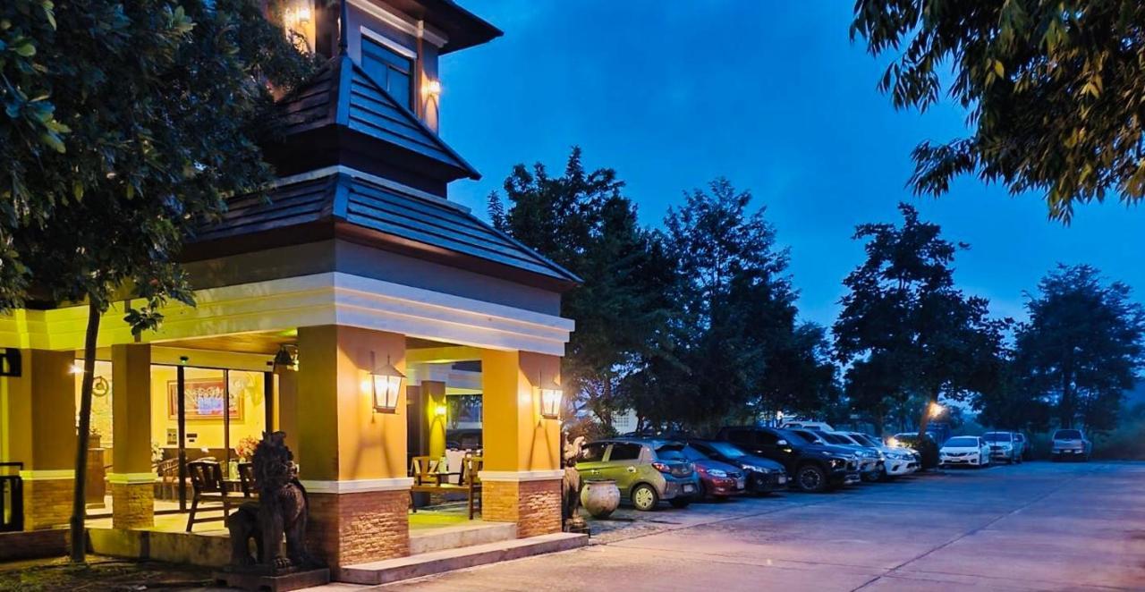 The Green Residence 304 Si Maha Phot Exterior foto